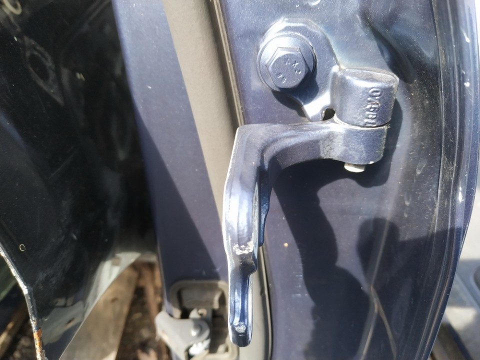 Ford Focus 2005 Aizmugurējo durvju eņģe - AIZMUGURE - Thumbnail 2