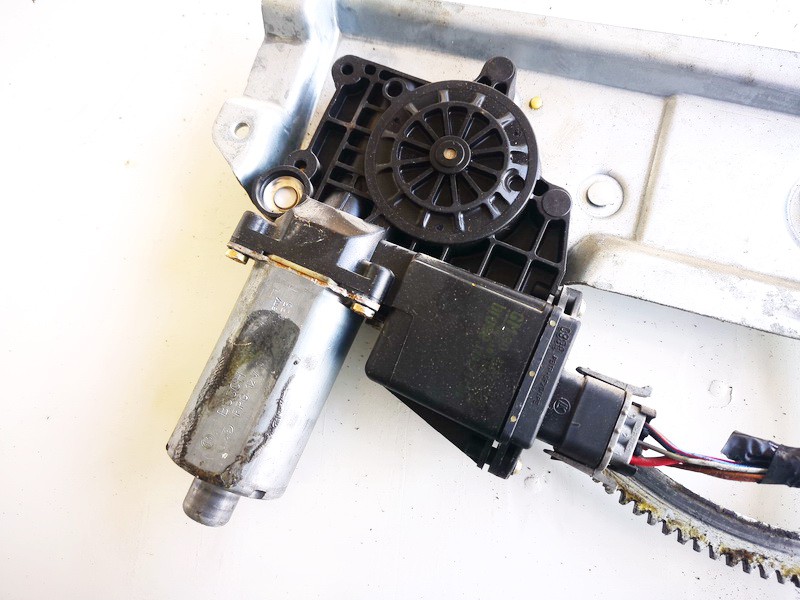 0130821655 Opel Vectra 1998 Window Motor - FRONT RIGHT