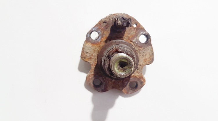 Audi A3 2000 держатель подшипника задний правый