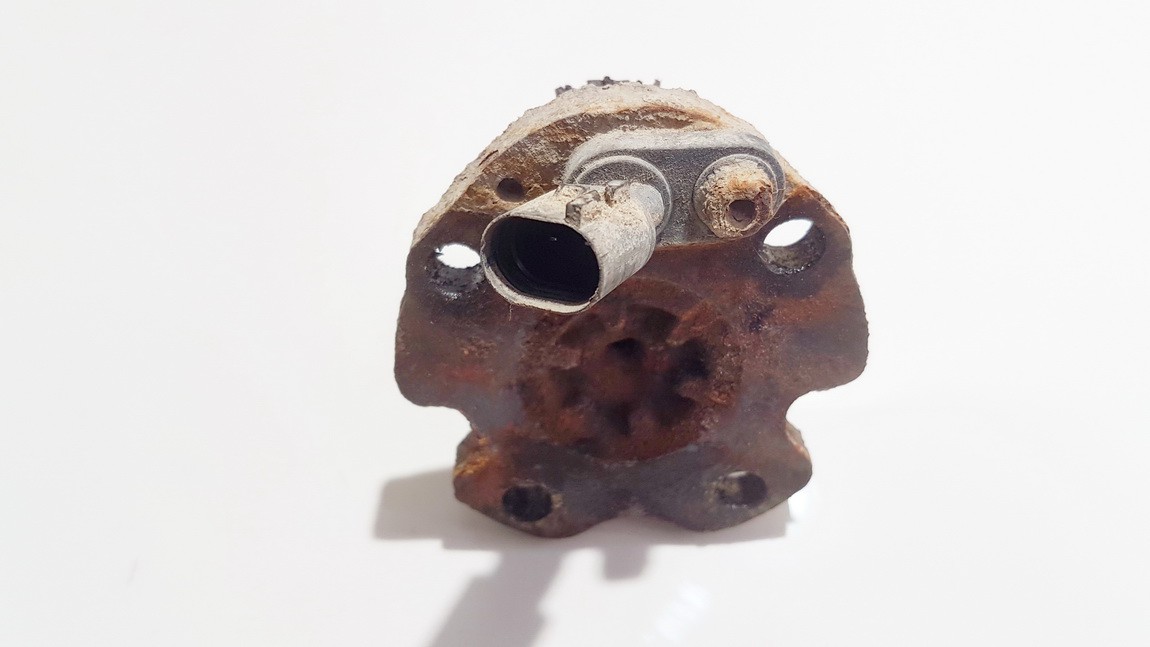 Audi A3 2000 держатель подшипника задний правый - Thumbnail 3