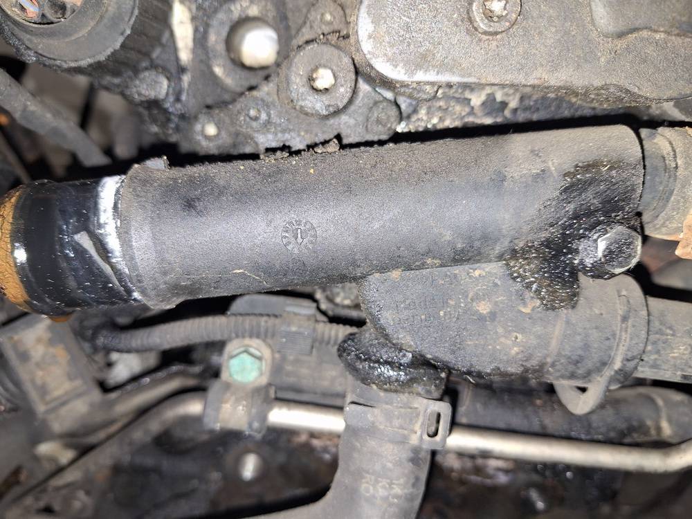 038121132D Volkswagen Touran 2005 Termostaattikotelo