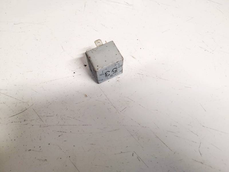 141951253B Skoda Praktik 2008 RELÉ PARA AUTOMÓVIL