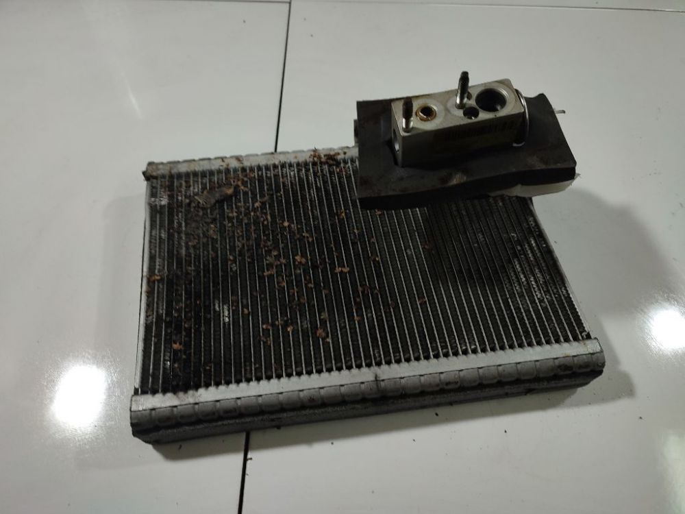 Citroen C4 Picasso 2008 Gaisa kondicioniera radiators