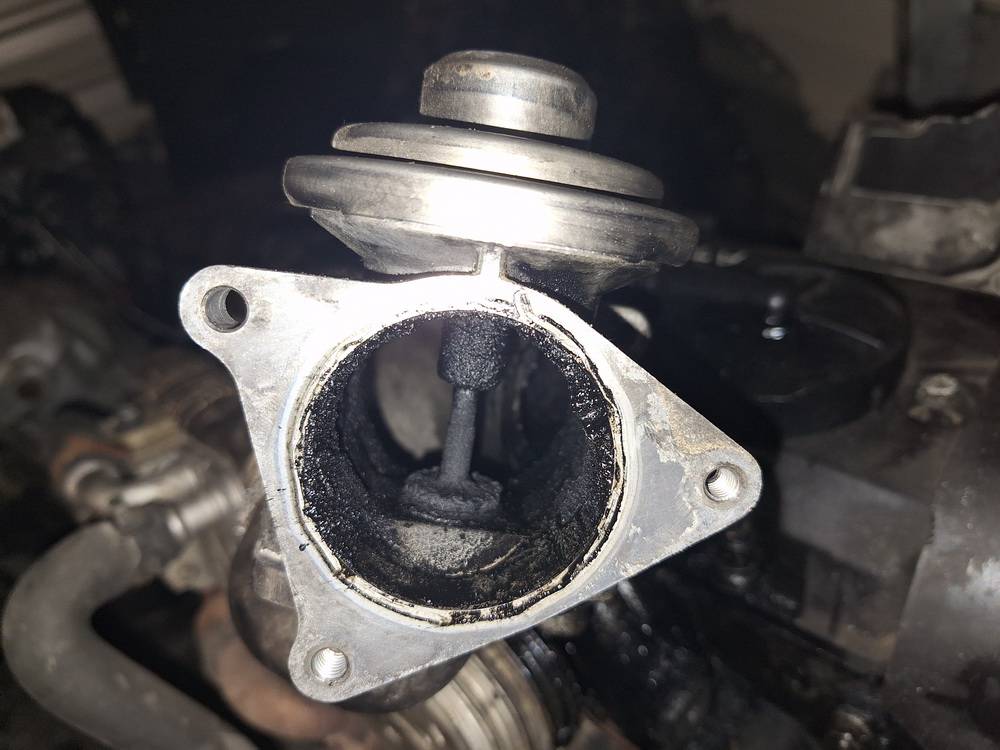 038129637D Volkswagen Touran 2005 EGR Valve Exhaust Gas - Thumbnail 3