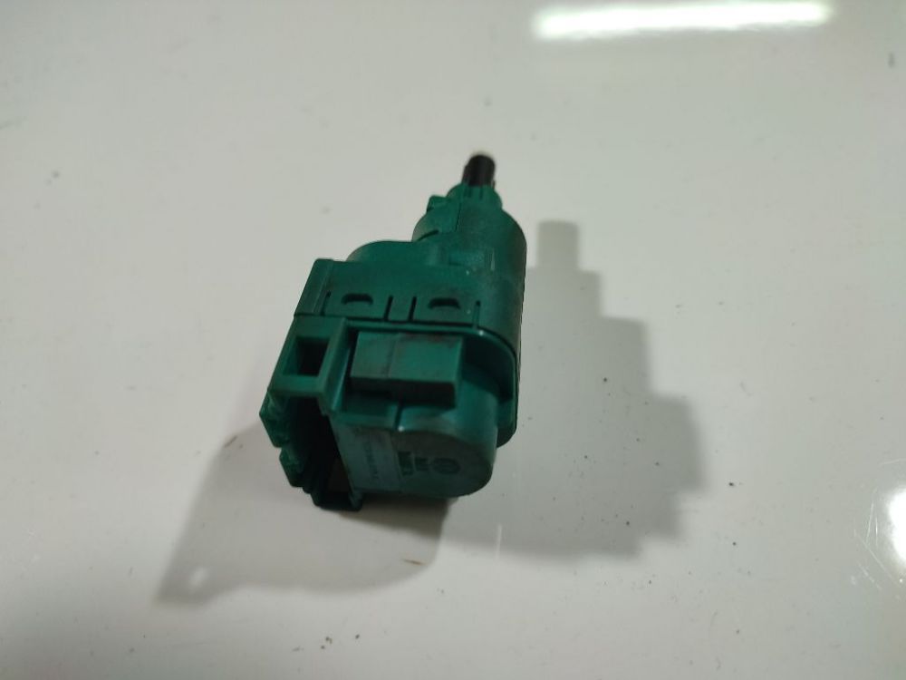 1C0945511A Volkswagen Bora 2002 Датчик включения стоп-сигнала - Thumbnail 3