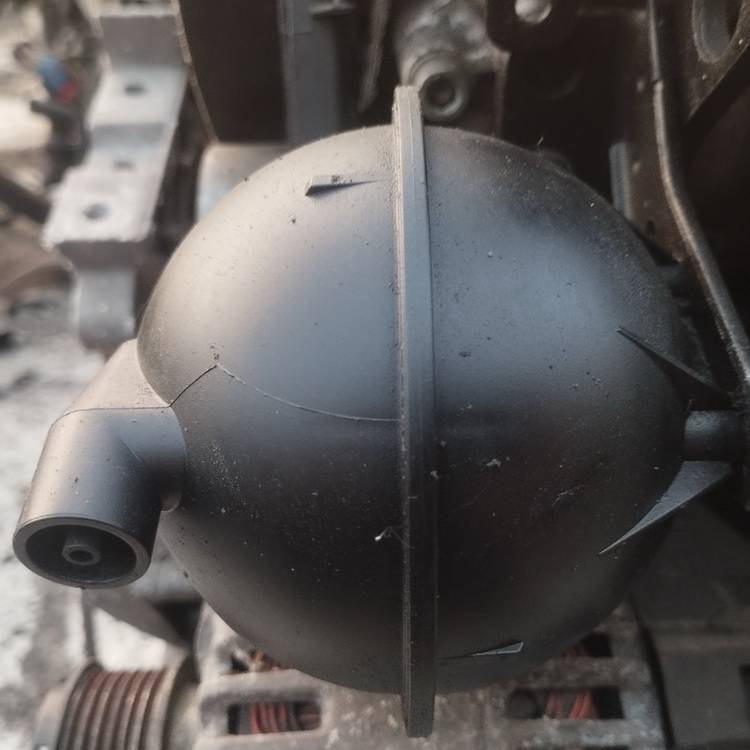 Volkswagen Touran 2006 Vacuum Air Tank - Air pressure accumulator