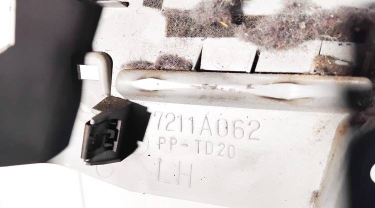 7211A062 Mitsubishi Lancer 2008 Interior trim - Thumbnail 3