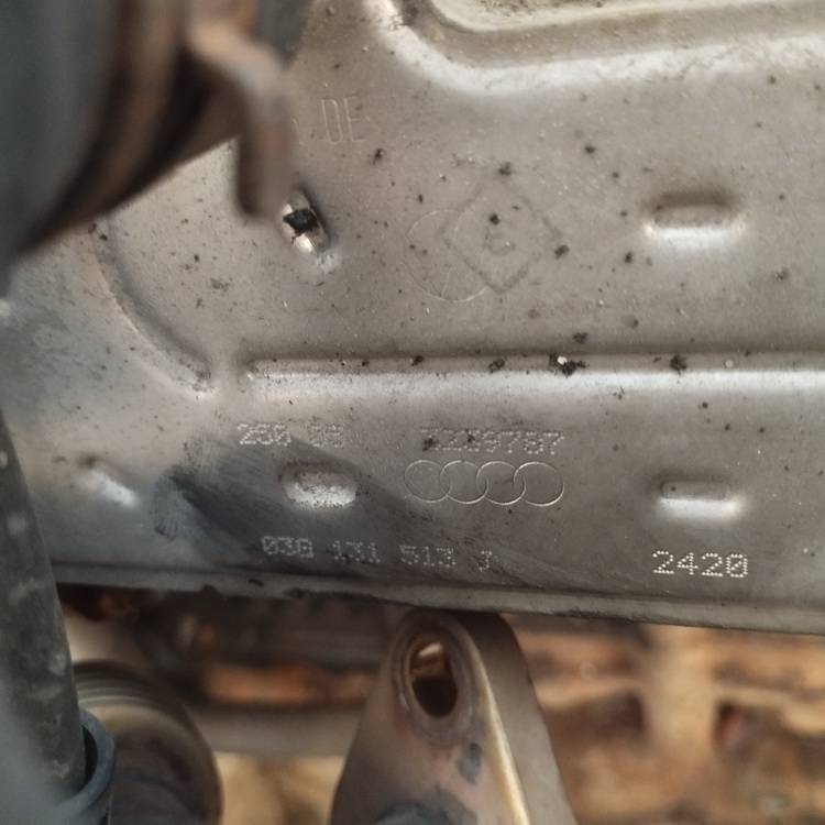 03G131513 Volkswagen Touran 2006 Refroidisseur EGR pour la récupération - Thumbnail 3