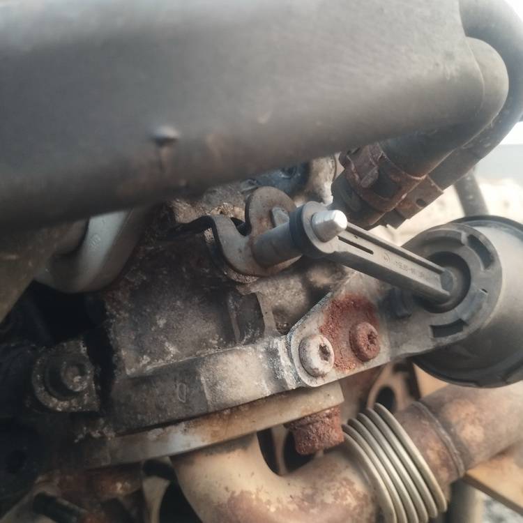 Volkswagen Touran 2006 EGR voztuvas - Thumbnail 2