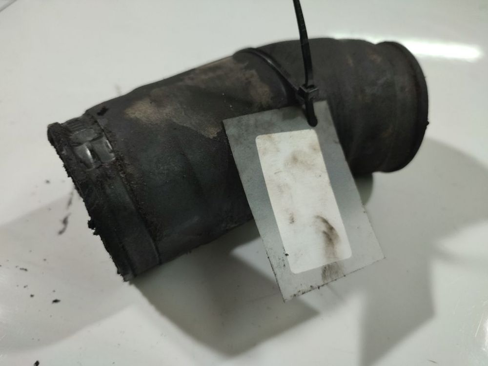 Audi A6 1996 Välijäähdyttimen letku