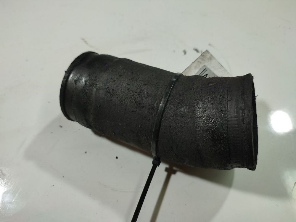 Audi A6 1996 Välijäähdyttimen letku - Thumbnail 4