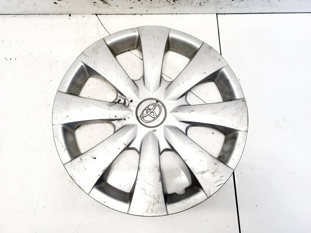 4260202310 Toyota Auris 2006 Hub Cap (Cover) 15
