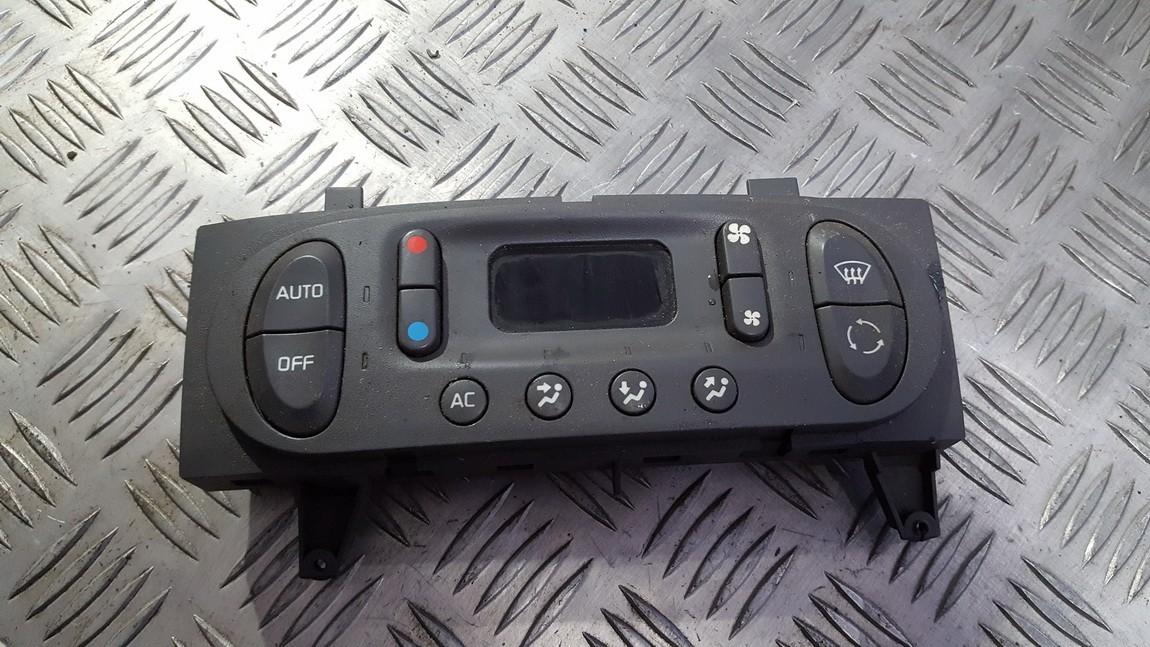 7700435401 Renault Scenic 2001 Climate Control Panel (heater control switches)