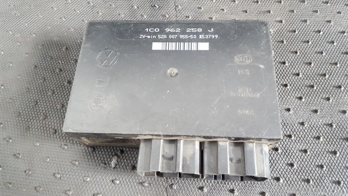 1C0962258J Volkswagen Golf 2001 General Module Comfort Relay (Unit)