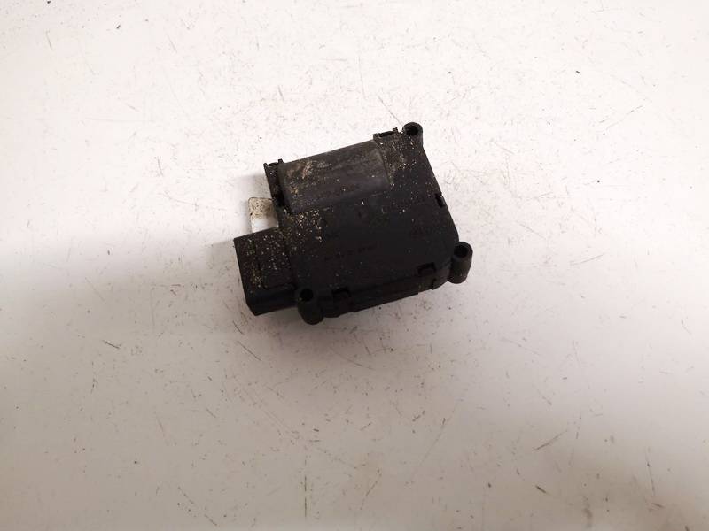 4E0820511 Volkswagen Touareg 2004 Heater Vent Flap Control Actuator Motor