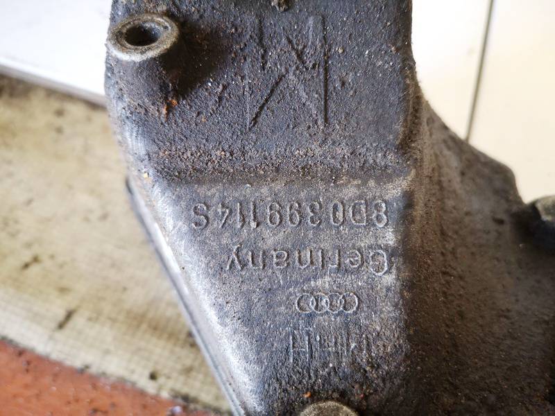 8D0399114S Audi A4 1998 Moottorin kiinnike - Thumbnail 4