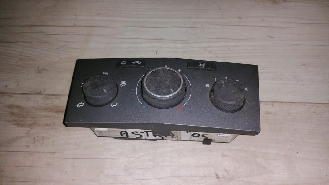 13201300 Opel Astra 2006 Commande chauffage