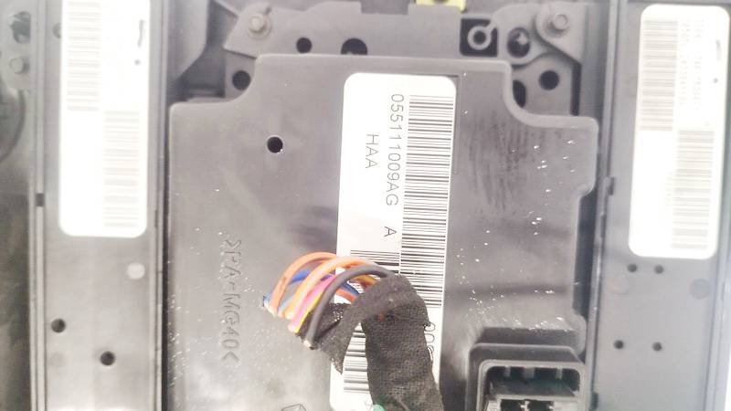 055111009AG Jeep Grand Cherokee 2005 Climate Control Panel (heater control switches) - Thumbnail 3