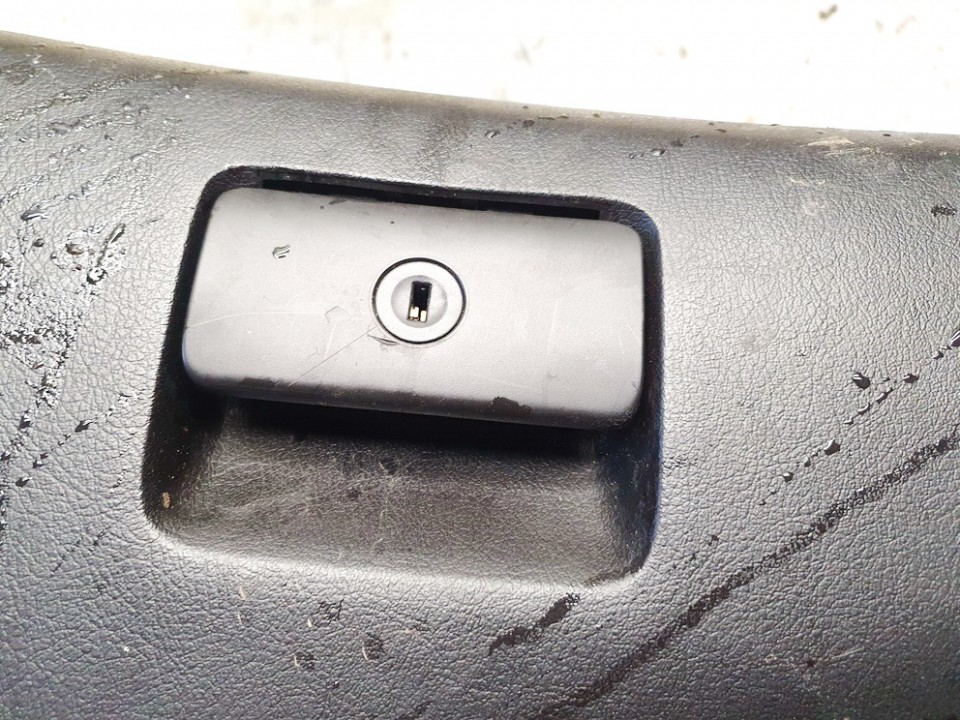 used used Glove Box Assembly Peugeot 307 2005 2.0L EIS01580351 Used