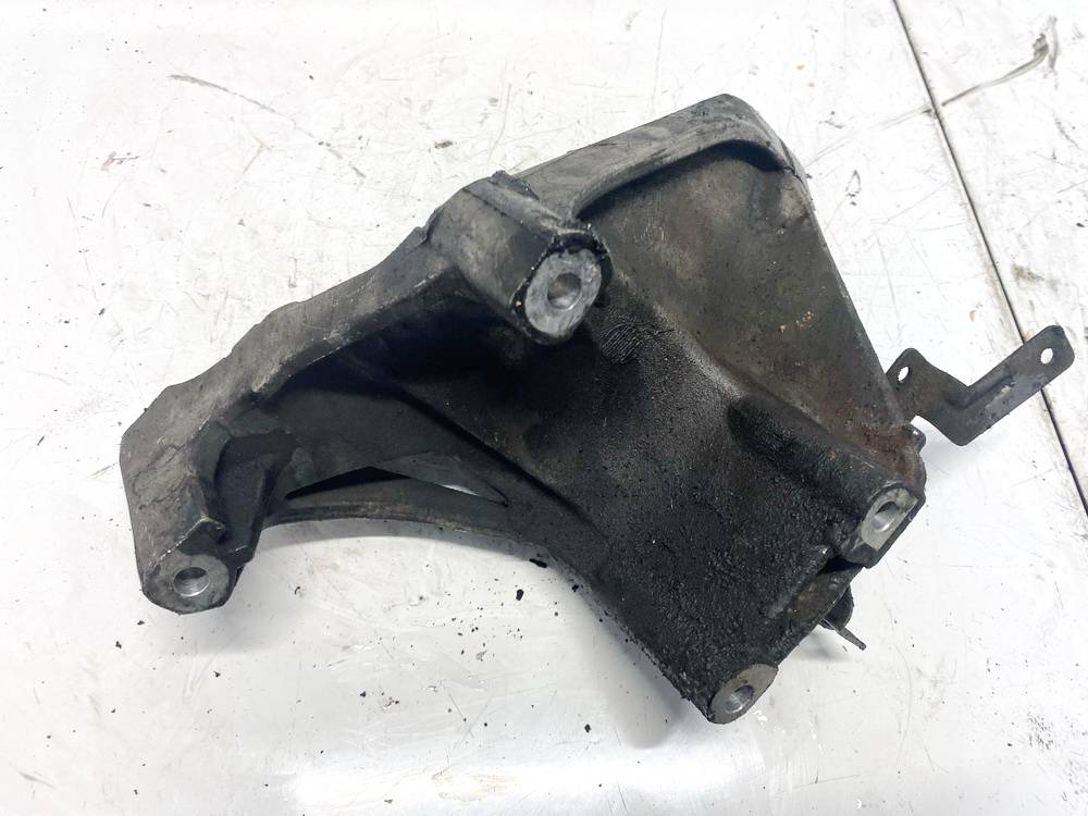 070199307A Volkswagen Touareg 2005 Wspornik silnika - Thumbnail 3