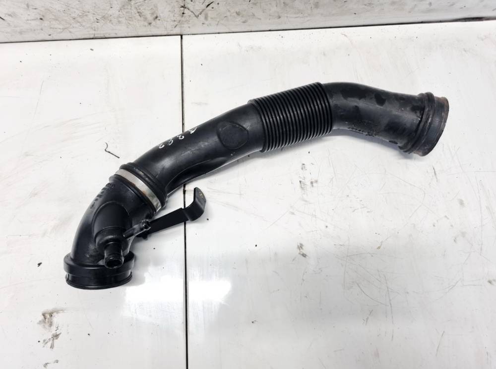 058129627 Volkswagen Passat 1998 Intake Hose (Air HOSE)(Air Pipe)