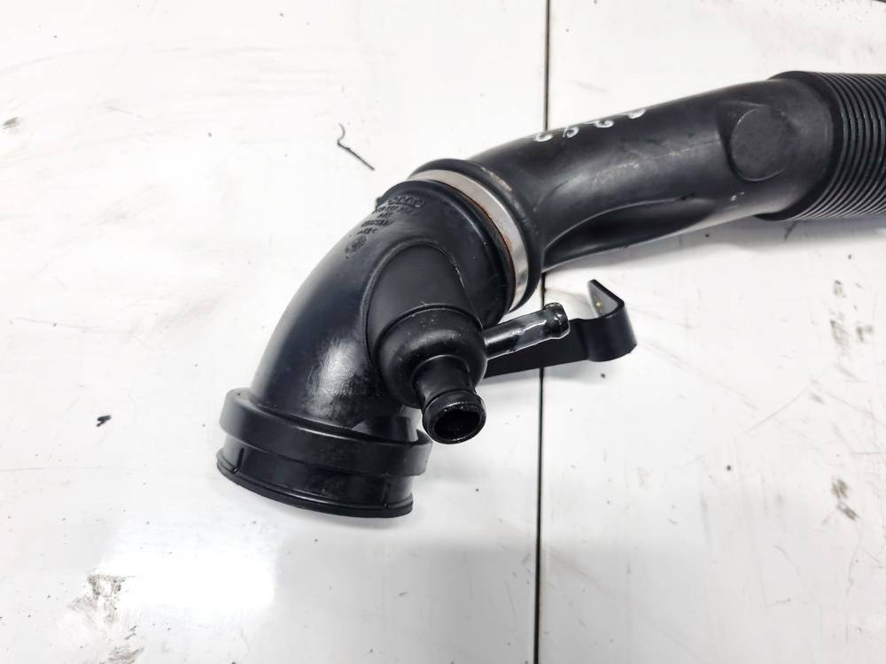 058129627 Volkswagen Passat 1998 Intake Hose (Air HOSE)(Air Pipe) - Thumbnail 2