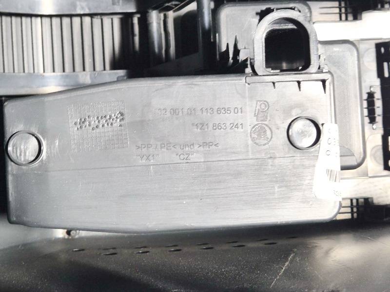 320010111363501 Skoda Octavia 2006 Interior trim - Thumbnail 3