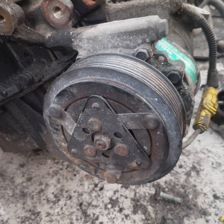 1669509344 Peugeot 307 2004 Ilmastointilaitteen pumppu - Thumbnail 2