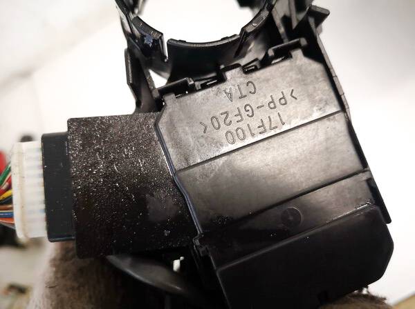 17F100 Lexus IS - CLASS 2006 Indicator Switch (Light Stalk) - Thumbnail 3