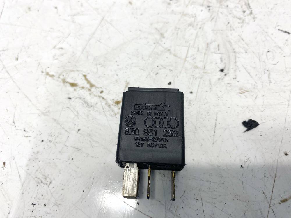 8Z0951253 Audi A4 2004 RELÉ PARA AUTOMÓVIL - Thumbnail 4