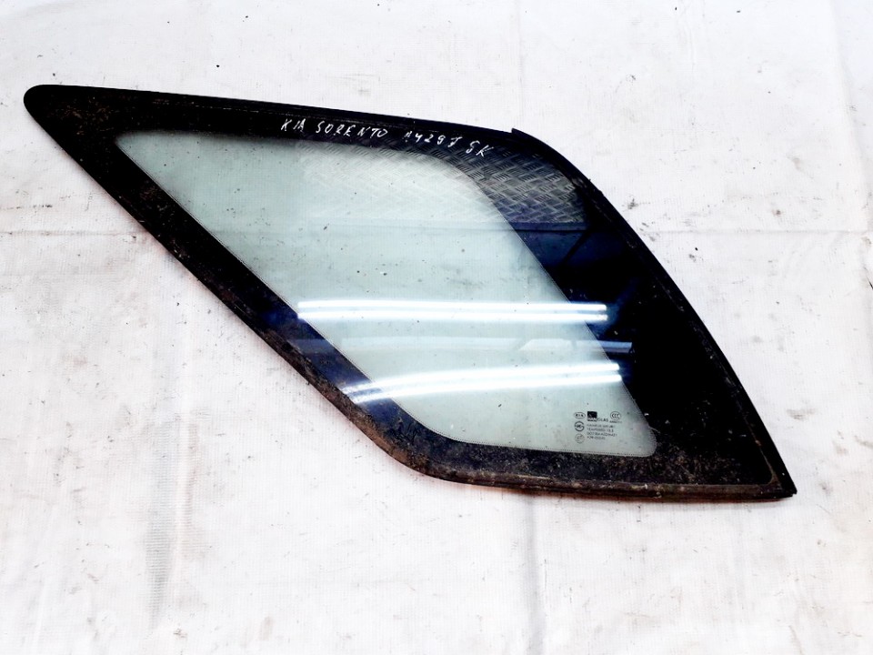 Kia Sorento 2004 Aizmugurējais virsbūves sānu stikls - AIZMUGURE PA KREISI