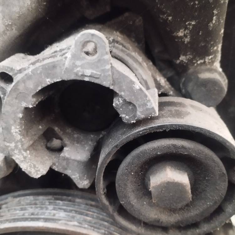 Peugeot 307 2004 Hihnan Kiristin (Jakohihnan Kiristin)