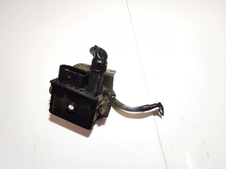 779800006 0522120102, 1000275440 Glow plug relay BMW 1Series 2009 2.0L 14EUR EIS01323524 Used