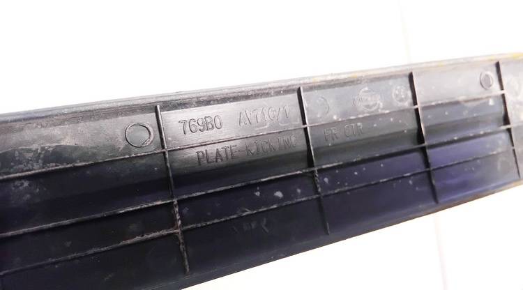 769B0AV710 Nissan Primera 2003 Interior door step trim - FRONT RIGHT - Thumbnail 3