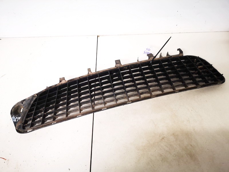 239263762 Opel Vectra 2003 Bumper Grille - FRONT CENTER