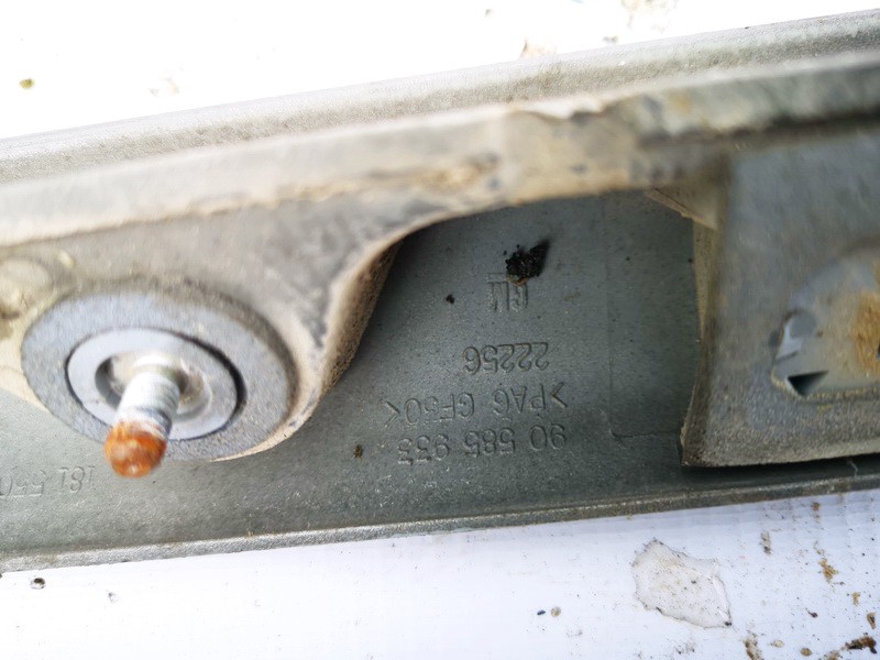 90585933 Opel Vectra 1998 Door handle tailgate boot trim strip cover - REAR - Thumbnail 3