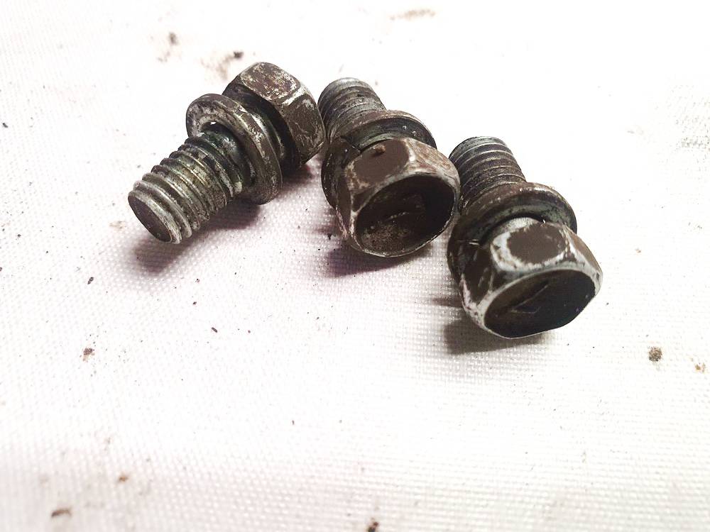 Toyota RAV-4 2006 Schwungradschraube - Thumbnail 2