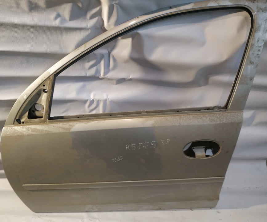 PILKOS Opel Corsa 2005 Etuovi - EDESSÄ VASEMMALLA