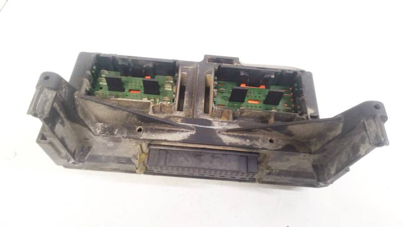 04692071AA Jeep Grand Cherokee 2005 Fuse box - Thumbnail 2