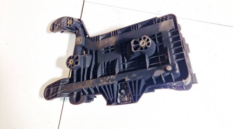 1K0915333C Volkswagen Golf 2005 Крепление АКБ (корпус-подставка) - Thumbnail 2