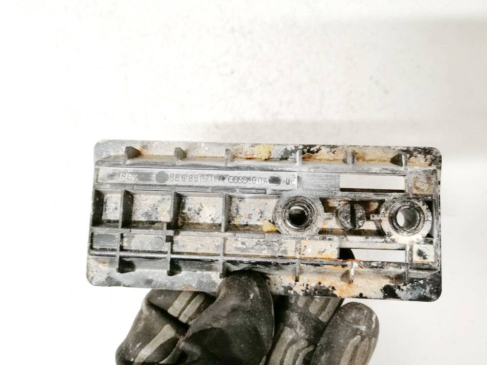 8E9861711 Audi A6 2006 Salono apdaila (plastmases) - Thumbnail 3