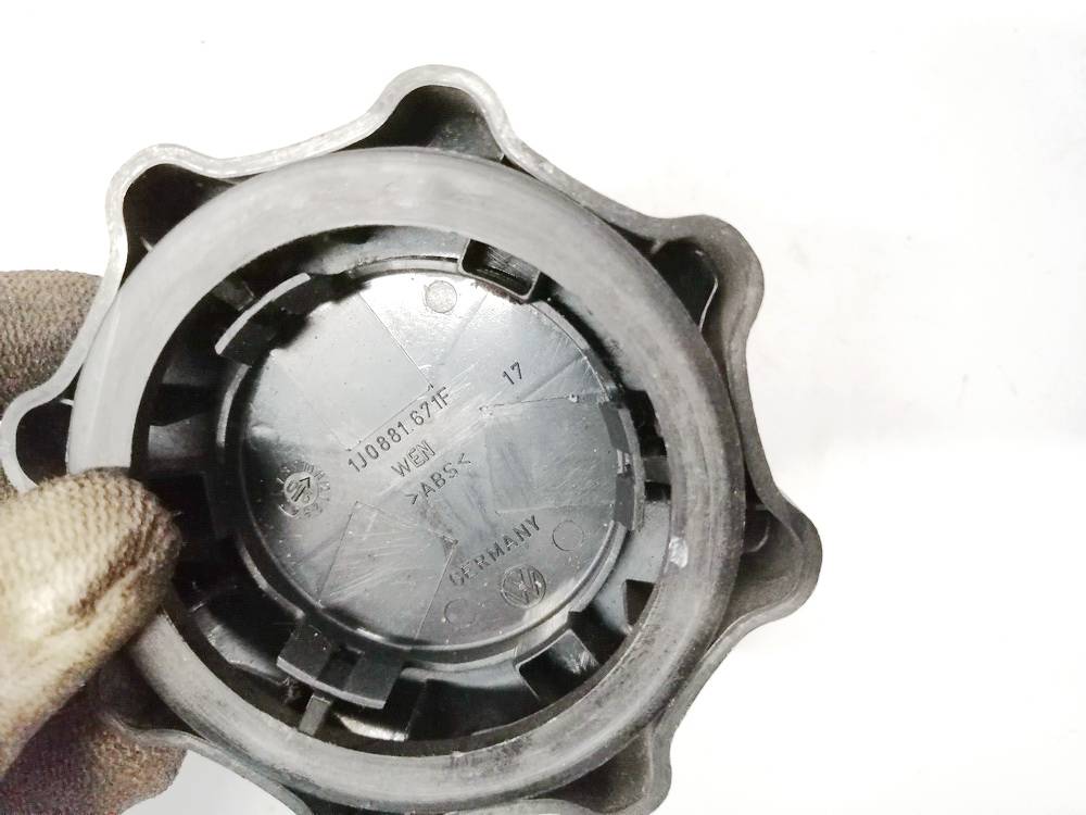 1J0881671F Skoda Octavia 2007 Wykończenie wnętrza (plastikowe elementy) - Thumbnail 3