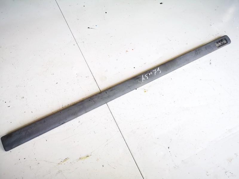 90587376 Opel Astra 2000 Molding door - FRONT RIGHT