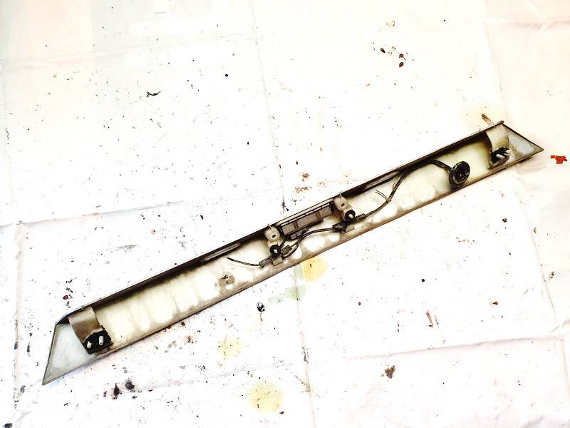 M738A Ford Mondeo 2008 Zewnętrzne wykończenie tylnej klapy (oświetlenie tablicy rejestracyjnej) - TYLNE - Thumbnail 2