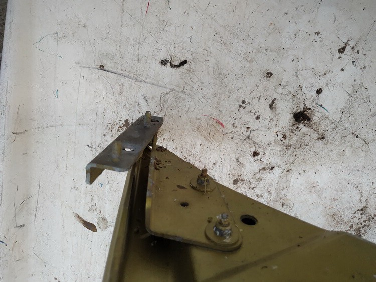 Citroen C3 2003 Zawias maski - PRZEDNIE LEWE