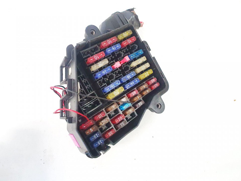 8D1941824 Volkswagen Golf 1999 Fuse box - Thumbnail 2
