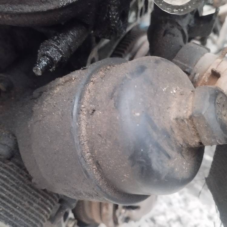 Ford Fusion 2002 Oil Filter Housing (oil filter cooler) - Thumbnail 3