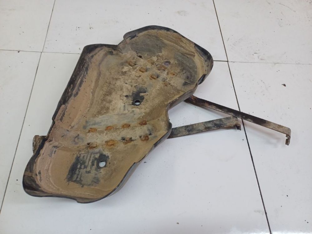 7L0201974B Porsche Cayenne 2003 Bottom protection - Thumbnail 2