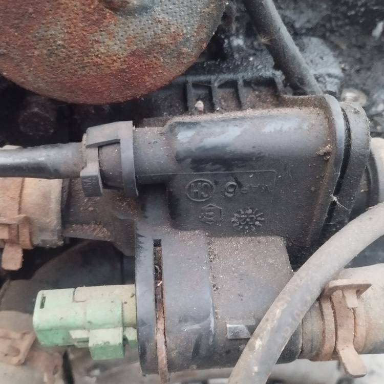 Ford Fusion 2002 Coolant Flange (Engine Coolant Thermostat Housing Cover) - Thumbnail 2