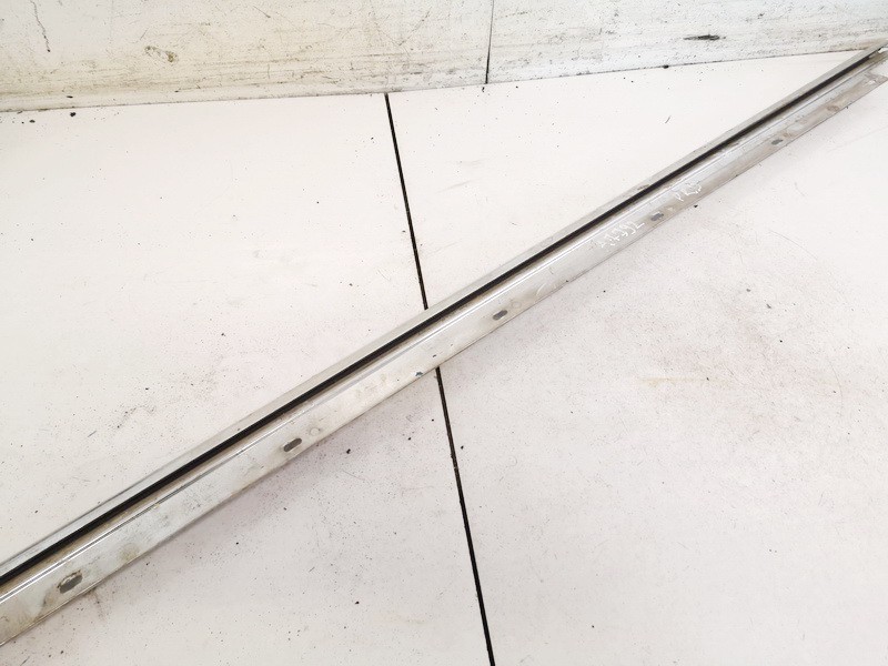 4A0853284E Audi A6 1996 Glass Trim Molding-weatherstripping - FRONT RIGHT